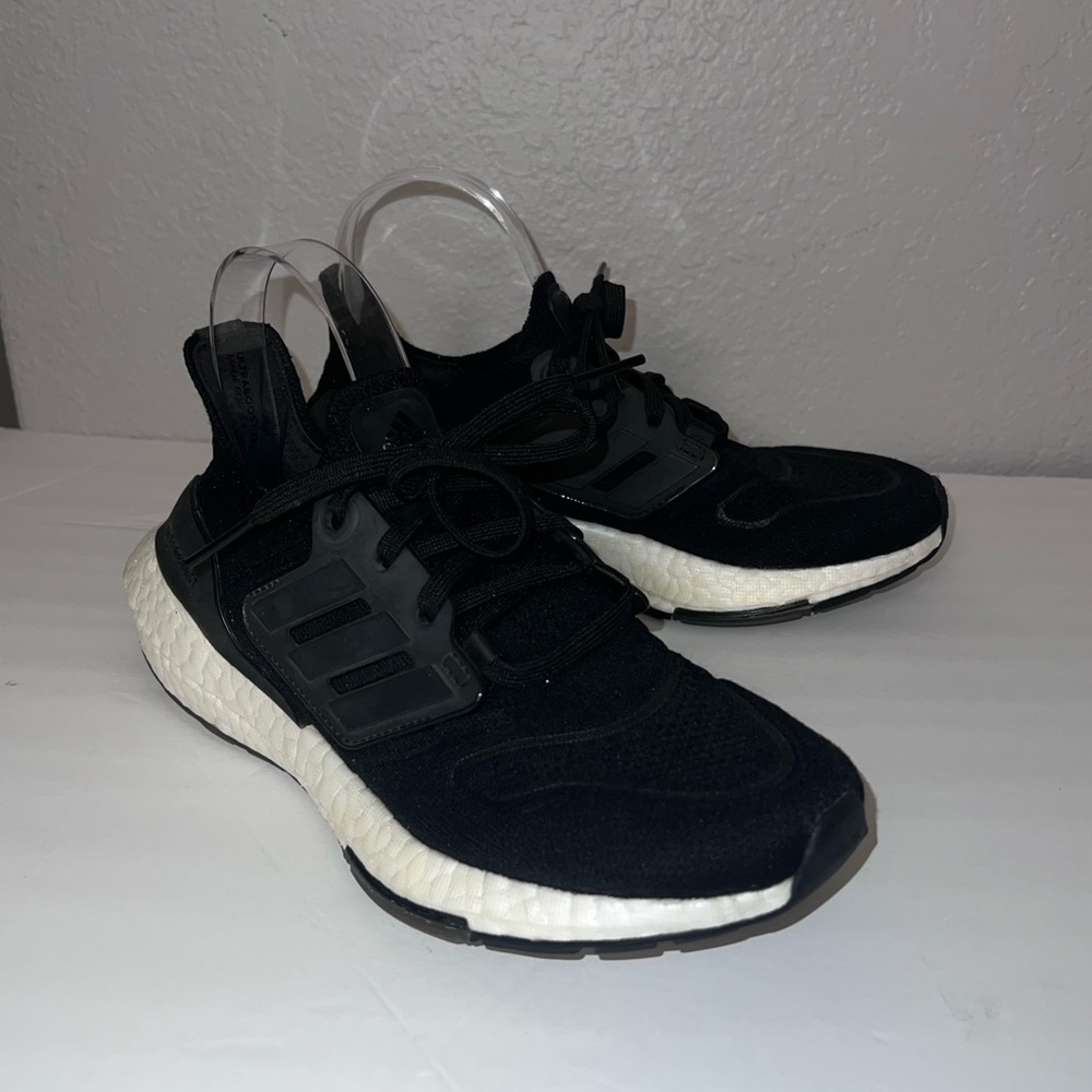 Adidas Women Ultraboost 22 GX5591 Running Shoes Sneakers